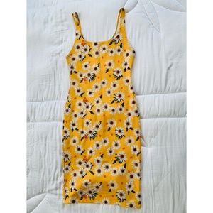 Zara Yellow Daisy Print Bodycon Midi Dress Sz M/L